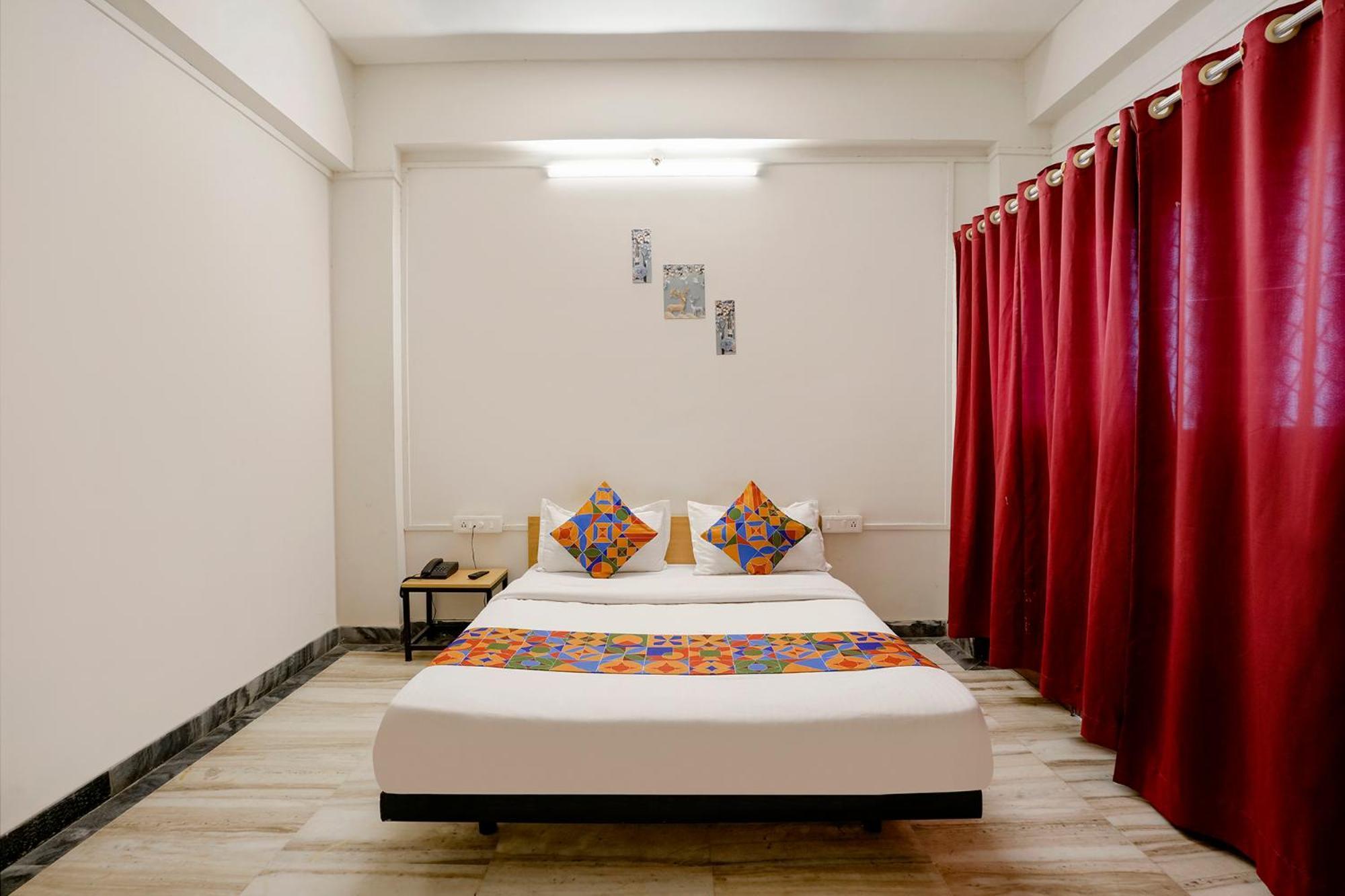 Fabhotel Saubhagya Inn นาสิก ภายนอก รูปภาพ