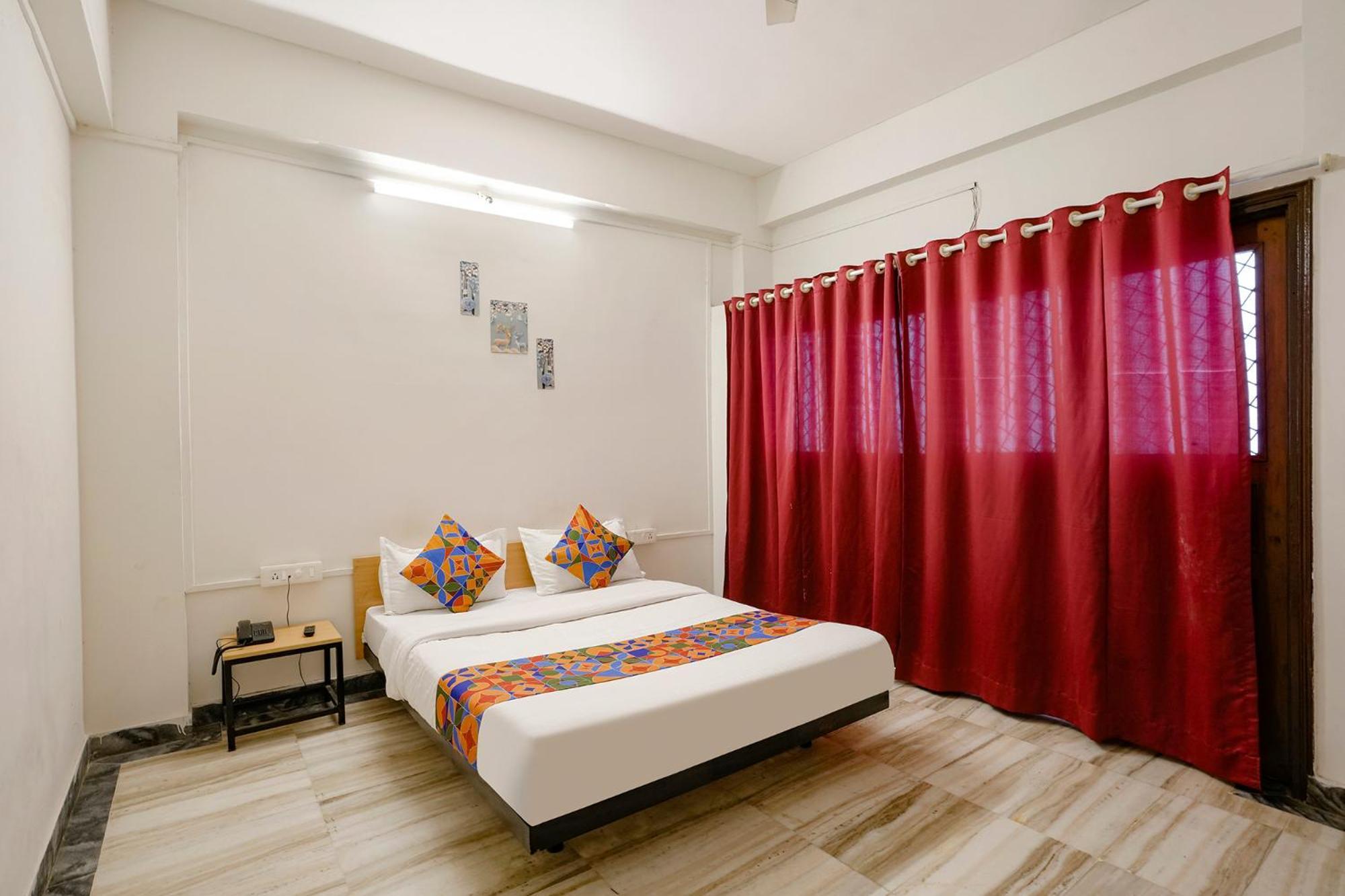 Fabhotel Saubhagya Inn นาสิก ภายนอก รูปภาพ