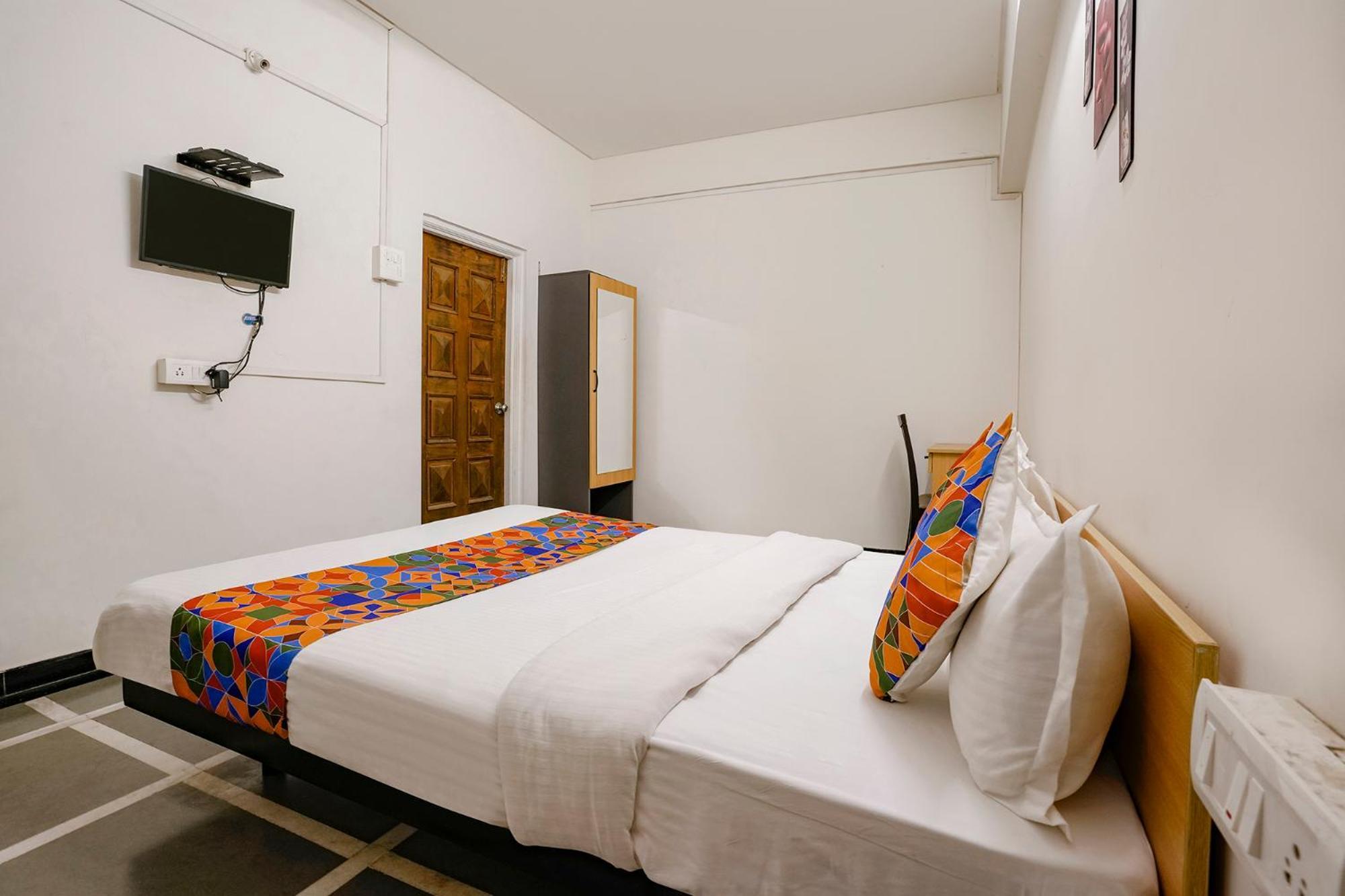Fabhotel Saubhagya Inn นาสิก ภายนอก รูปภาพ