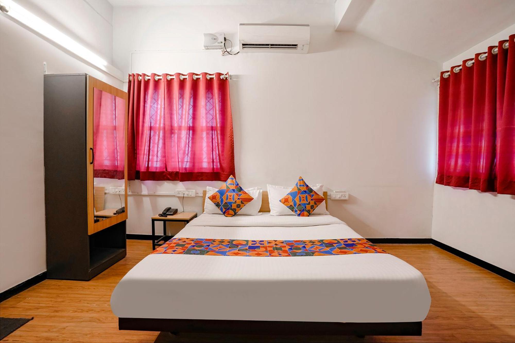 Fabhotel Saubhagya Inn นาสิก ภายนอก รูปภาพ
