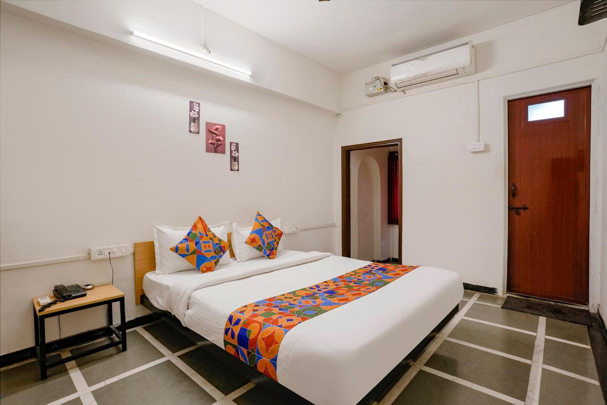 Fabhotel Saubhagya Inn นาสิก ภายนอก รูปภาพ